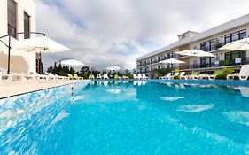 Oasis Club Resort Hotel